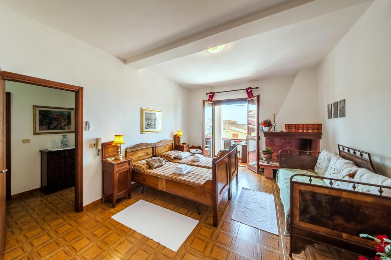 Bed and Breakfast La Casa Di Mannazzotta 1 Castelsardo Exterior foto